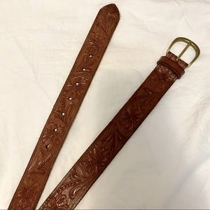 American eagle L/XL leather belt